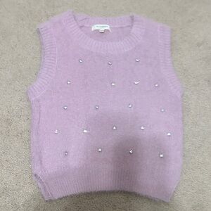 Super soft girls size 10/12 Lavender Sleeveless Sweater with Embellishments